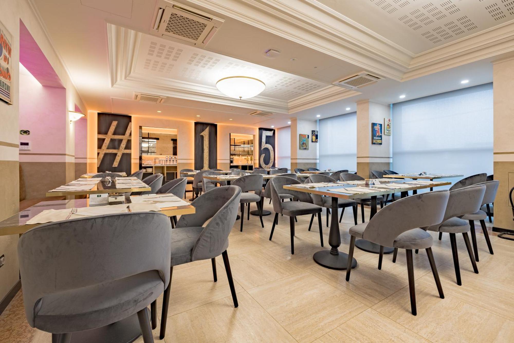 Just Hotel Saronno Exterior photo